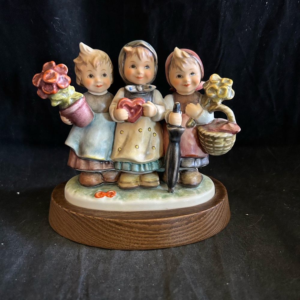 Trio of Wishes Hummel